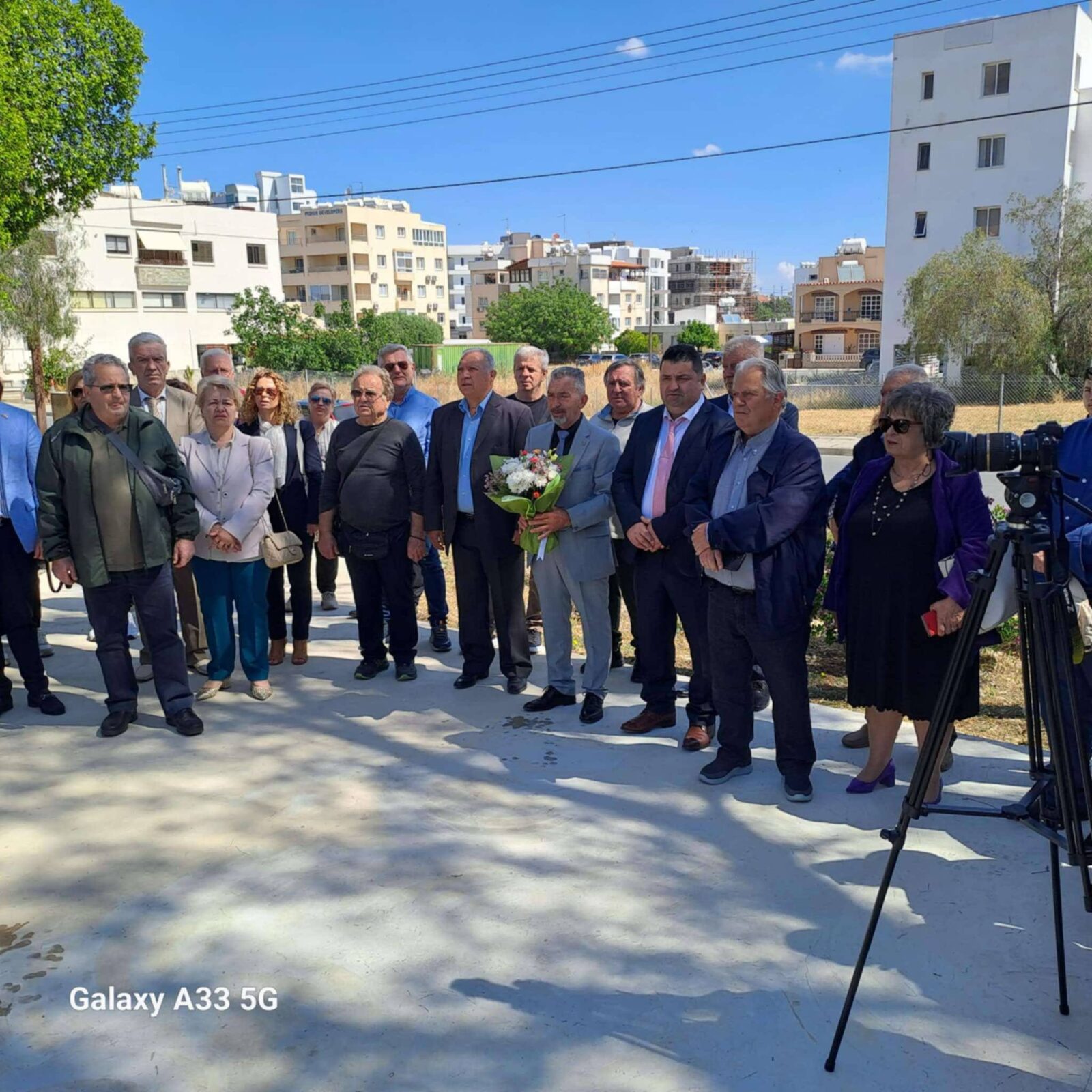 Αδελφοποίηση με Αγκαστίνα, αποξένωση με τη Λίμνη;